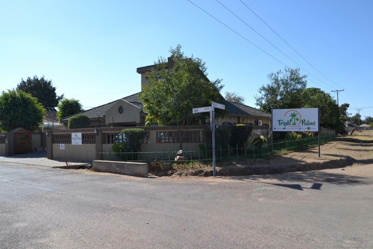 Triple Palms Bed And Breakfast 가보로네 외부 사진